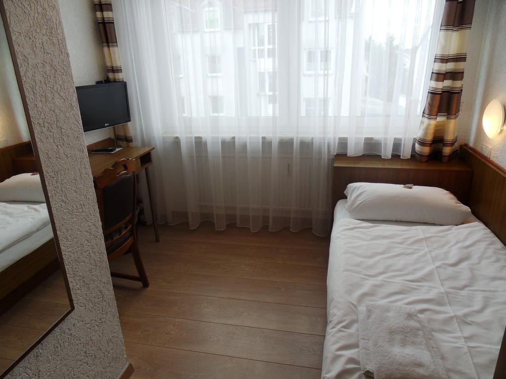 Hotel Linnert ไวเทอร์ชตัดท์ ห้อง รูปภาพ