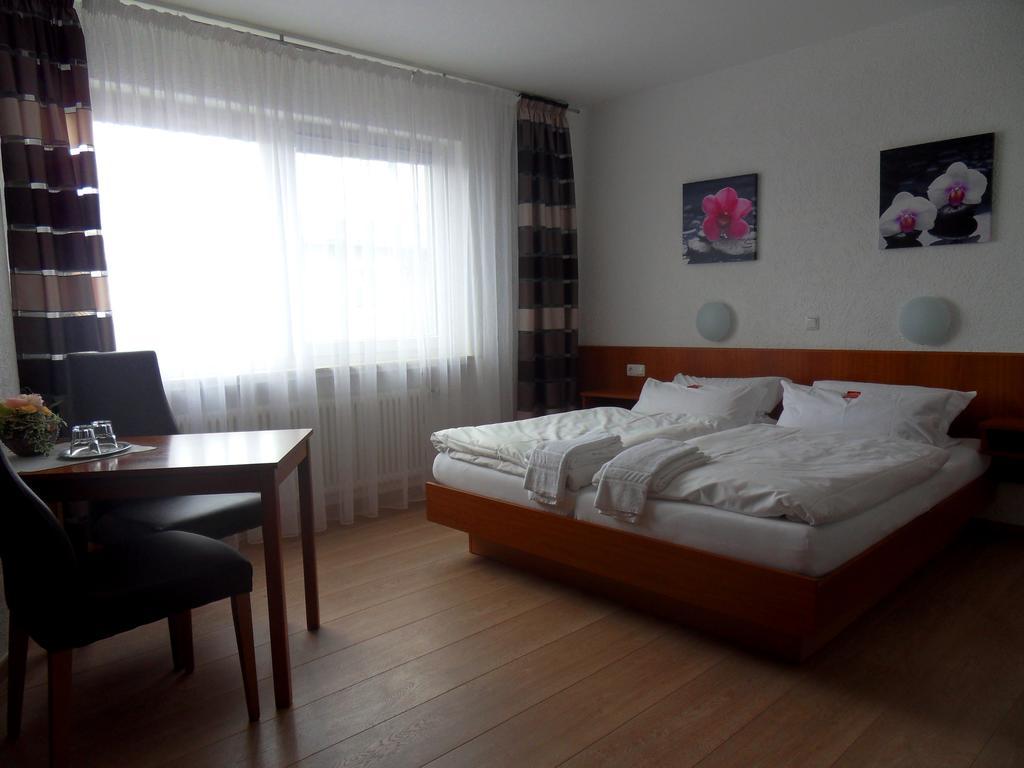 Hotel Linnert ไวเทอร์ชตัดท์ ห้อง รูปภาพ